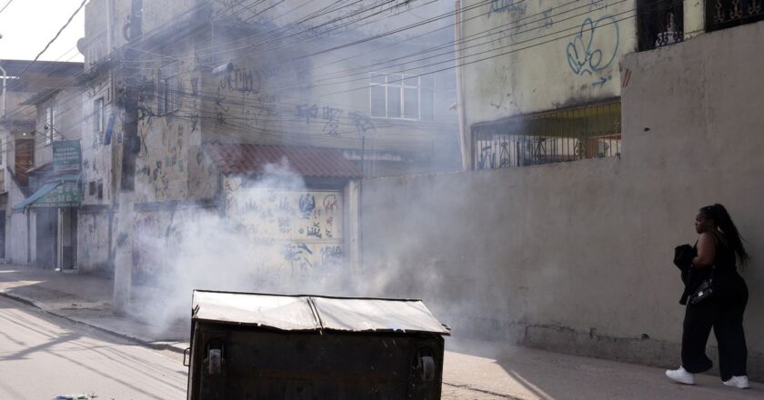 Demolição de imóveis na Cidade de Deus gera revolta e confrontos