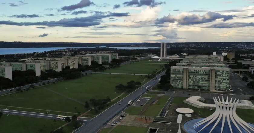 Governo estende prazo para adaptação a regras do teletrabalho