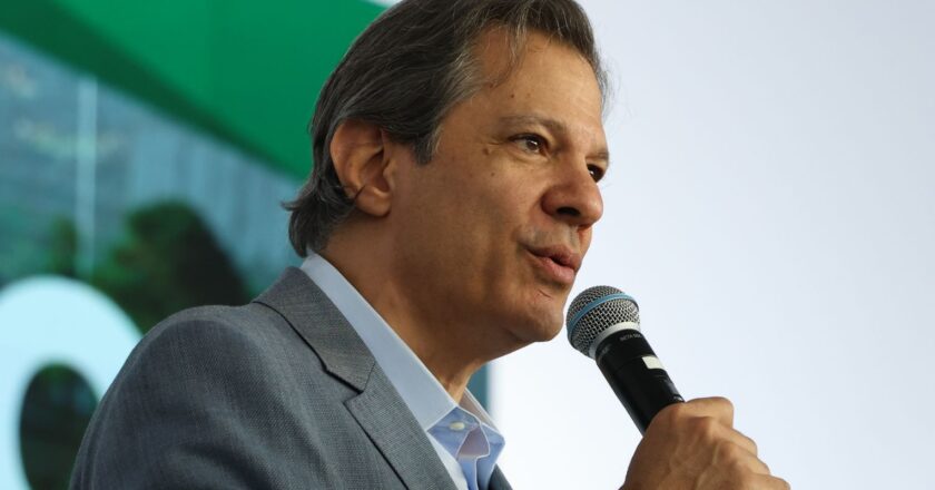 Imposto reduzido para remédios elevará alíquota total, diz Haddad