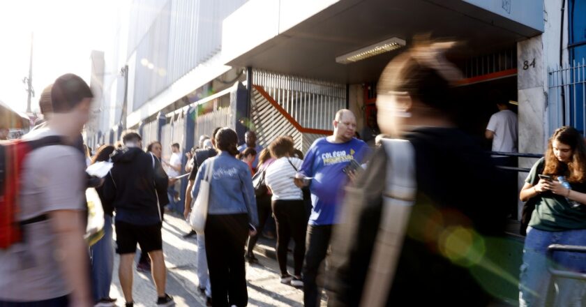 À espera do gabarito, candidatos e professores avaliam provas do CNU