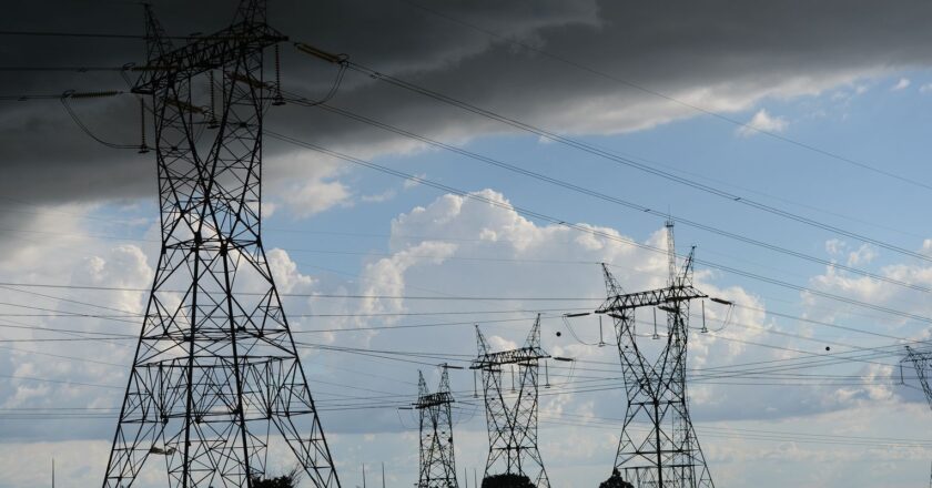 Acre e Rondônia ficam sem energia elétrica