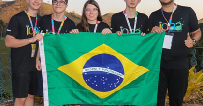 Brasileiros são medalhistas em olimpíada internacional de astronomia