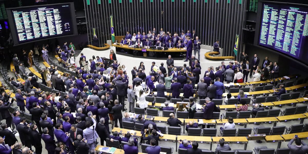 Câmara aprova segundo projeto de regulamentação da reforma tributária