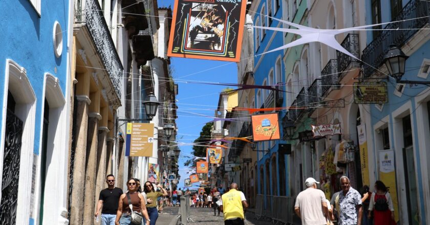 Flipelô: público enfrenta até dez horas de estrada para ir a Salvador