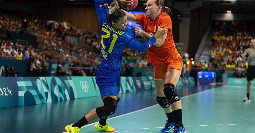 Handebol feminino: Brasil perde para Holanda e se complica em Paris