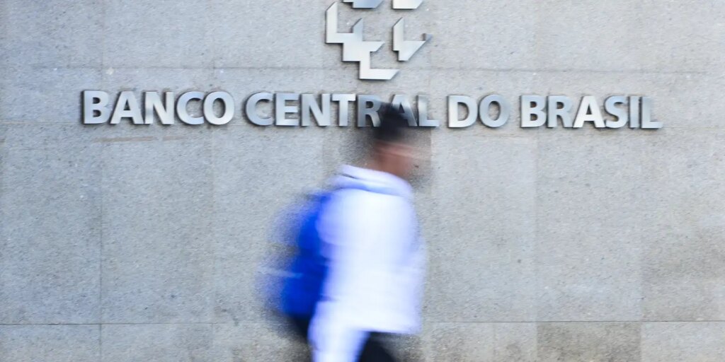 Mercado financeiro prevê inflação de 4,22% para 2024