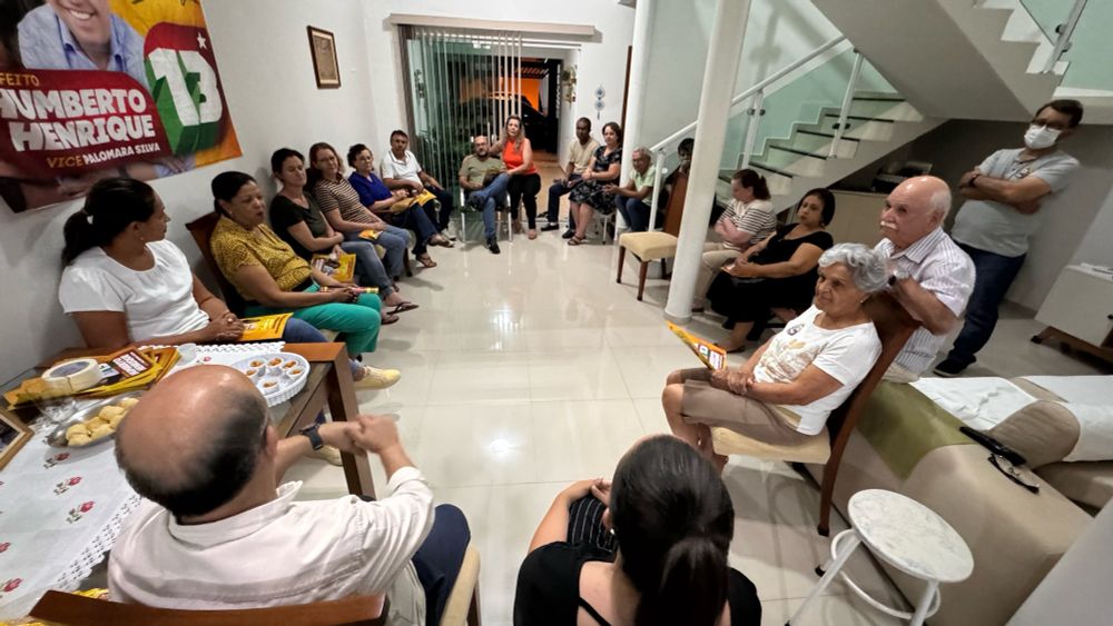 Humberto Henrique e moradores do Jardim Itália discutem políticas públicas para os bairros