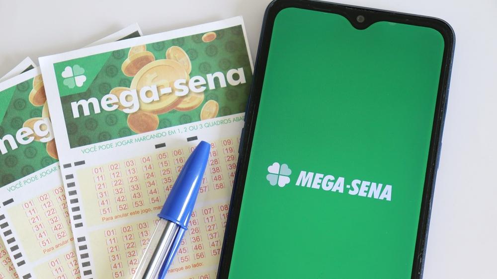 Mega-Sena pode pagar R$ 50 milhões no sorteio desta quinta; veja como apostar pela internet