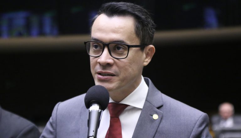 Comissão aprova acesso integral a terapias para pessoas com autismo – Notícias
