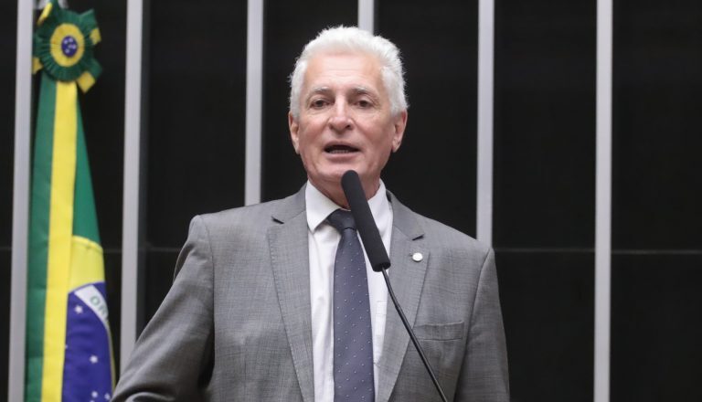 Comissão aprova atualização da lei que regulamenta profissões de áreas de engenharia e agronomia – Notícias