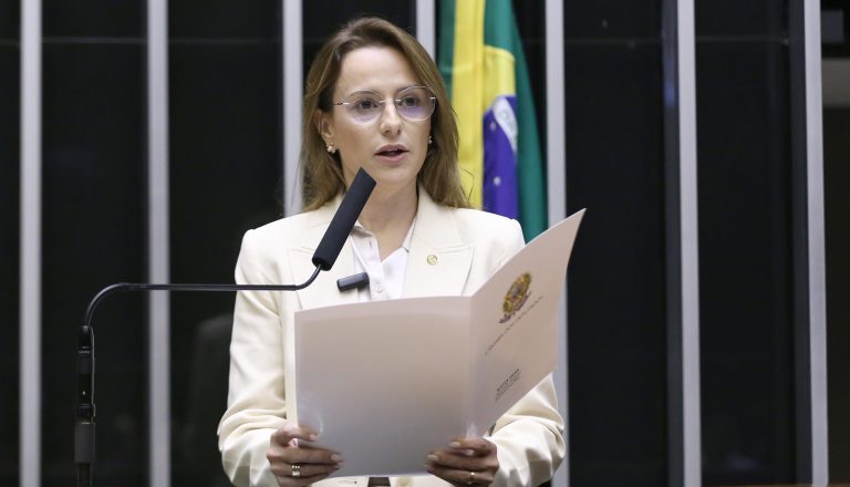 Comissão aprova aumento de vagas para pessoas com deficiência e idosos em estacionamentos – Notícias