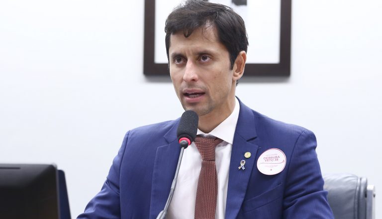 Comissão aprova desconto na tarifa de energia elétrica para residências com pessoa com deficiência – Notícias