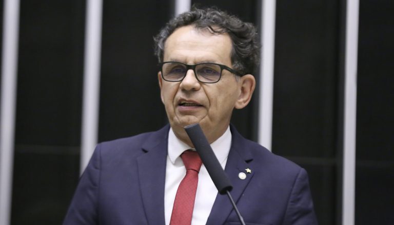 Comissão aprova garantia de acesso a UTI privada para idosos com mais de 80 anos se não houver vaga na rede pública – Notícias
