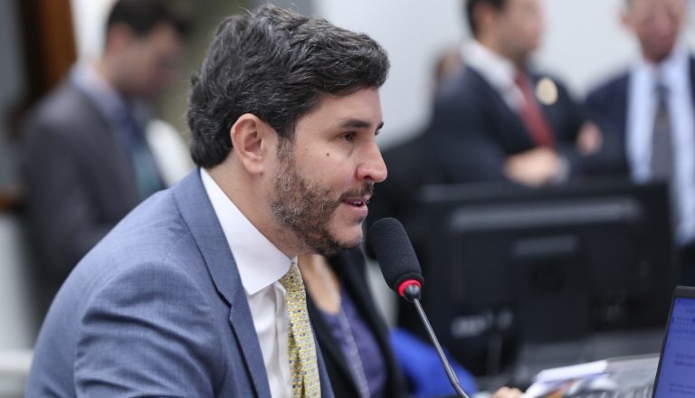 Comissão aprova inclusão de educação financeira no currículo dos ensinos fundamental e médio – Notícias