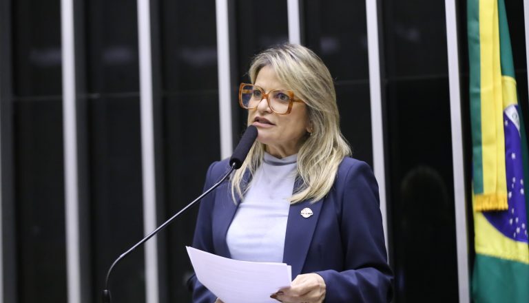 Comissão aprova penas para crimes de discriminação e violência contra pessoas com autismo – Notícias