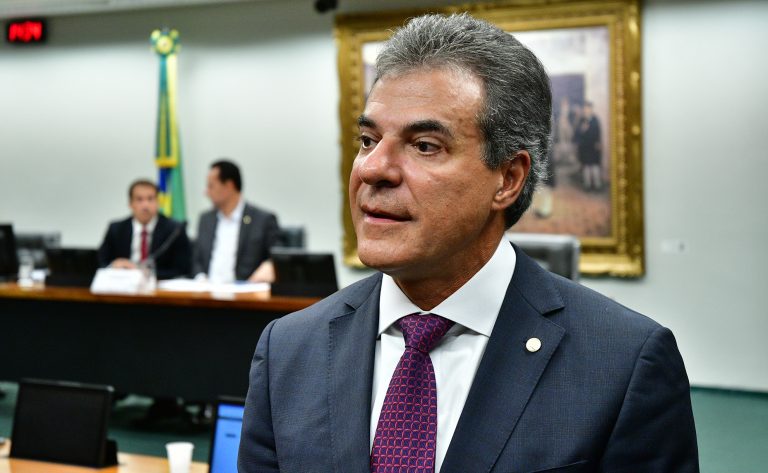 Instalação da comissão e eleição de presidente e vice-presidentes. Dep. Beto Richa (PSDB - PR)