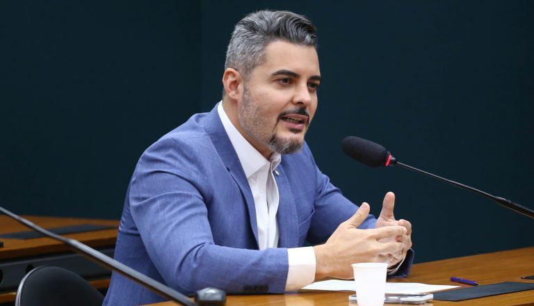 Comissão aprova projeto que facilita a regularização de área ocupada por entidade religiosa – Notícias