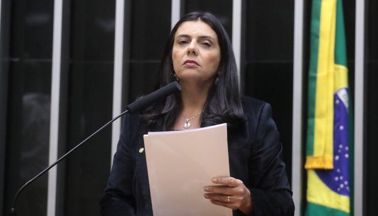 Comissão aprova projeto que obriga organizador de eventos a informar à polícia dados de compradores de ingressos – Notícias