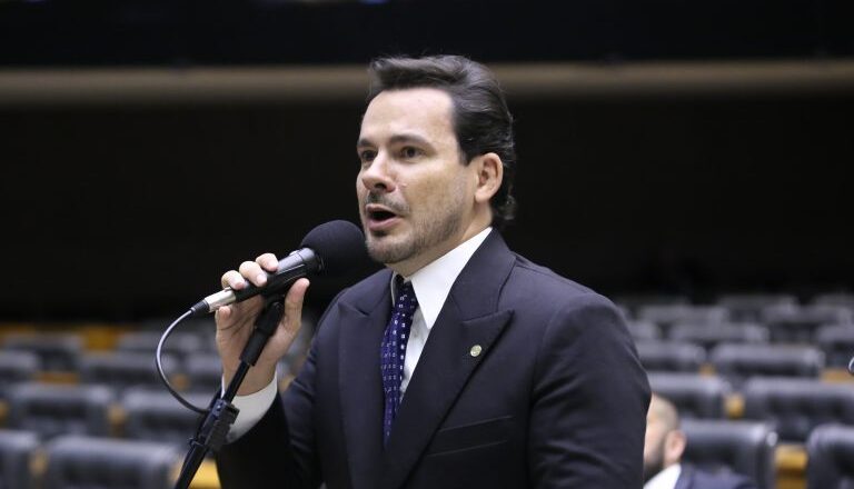 Comissão aprova proposta que isenta Embrapa de taxas para registro de pesquisas – Notícias
