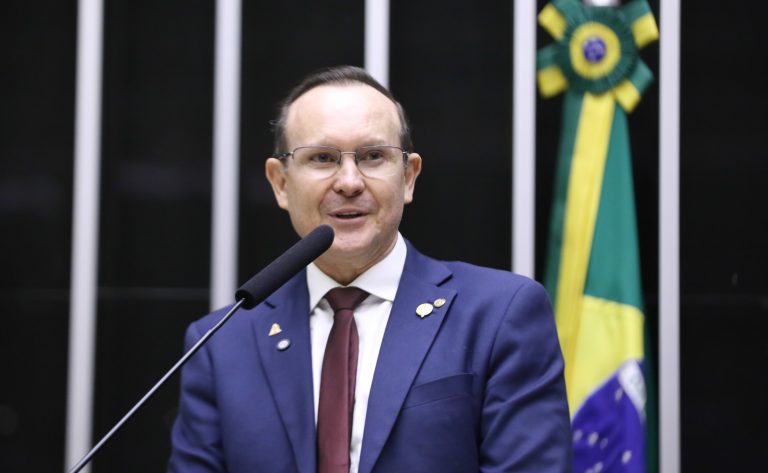 Homenagem à Peregrinação da Cruz da Primeira Missa no Brasil. Dep. Márcio Honaiser (PDT-MA)