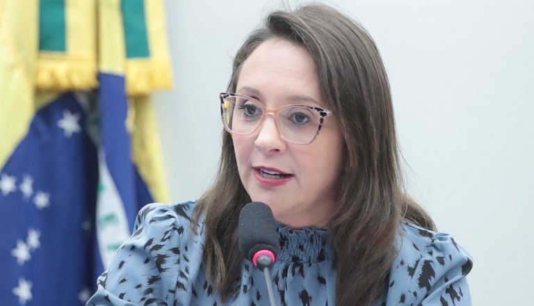 Comissão aprova proposta que só permite realização de referendos e plebiscitos junto a eleições – Notícias