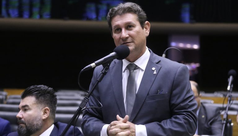 Comissão aprova regra para uso do cordão de girassol por pessoa com deficiência – Notícias