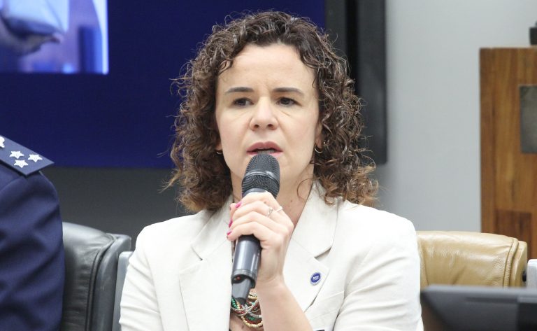 Audiência Pública - Debate sobre criação da Alada: empresa pública do setor aeroespacial. Secretária de Coordenação e Governança das Empresas Estatais - Ministério da Gestão e da Inovação em Serviços Públicos, Elisa Vieira Leonel