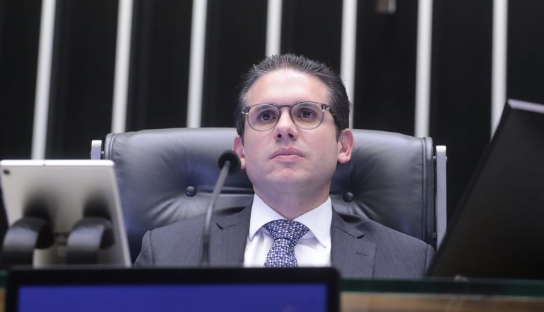 Deputados analisam pedido de urgência para projeto que suspende aumento do IOF; acompanhe – Notícias
