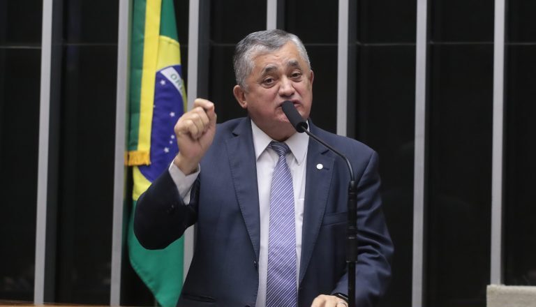 Deputados aprovam urgência para projeto que altera a tabela do Imposto de Renda; acompanhe – Notícias