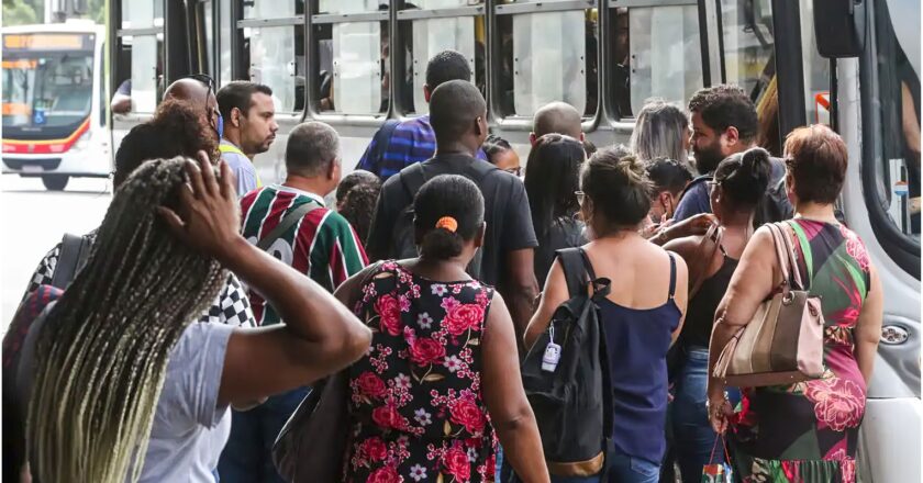Desemprego recua para 6,2% em maio, o menor para o período desde 2012