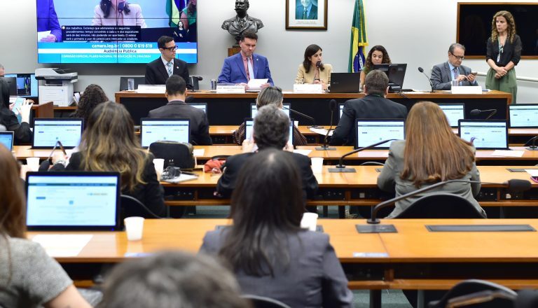 Especialistas apontam desafios para a educação de crianças com deficiência – Notícias