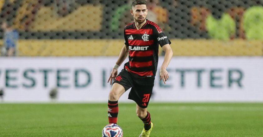 Flamengo encara Bayern por vaga nas quartas do Mundial
