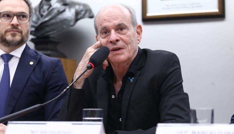Ney Matogrosso e Luisa Mell pedem aprovação de projeto que aumenta pena para tráfico de animais silvestres – Notícias