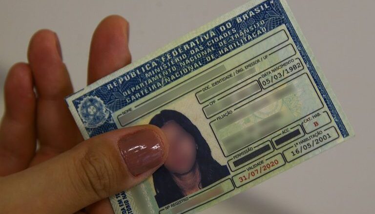 Nova lei prevê que multas vão custear habilitação para motoristas de baixa renda – Notícias
