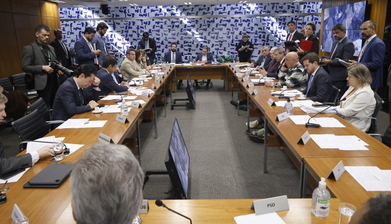 Oposição quer derrubar novo decreto sobre IOF; governo busca entendimento – Notícias