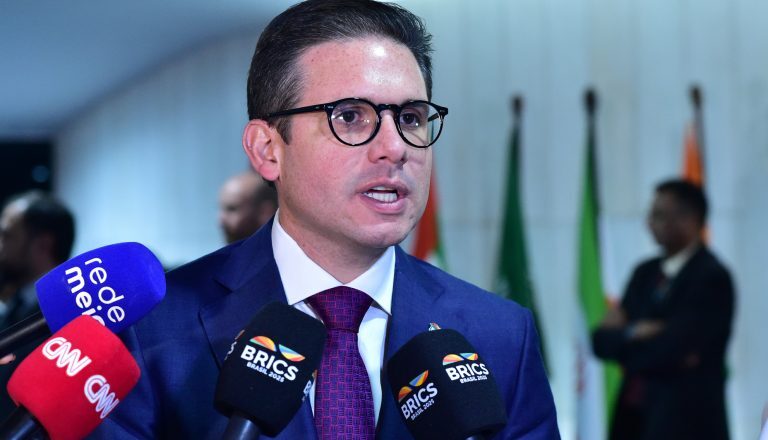 Para Motta, é possível um marco regulatório sobre inteligência artificial comum para o BRICS – Notícias