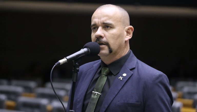 Projeto amplia capacidade de aquisição de armas de fogo e munições por policiais – Notícias