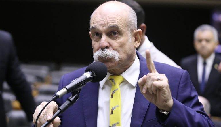 Projeto de lei aumenta pena para tráfico de crack – Notícias