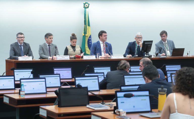 Audiência Pública - PL 1087/2025.