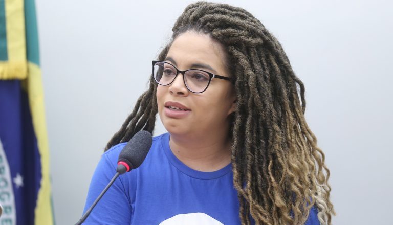 Universidades e estudantes cobram orçamento para atingir metas do novo Plano Nacional de Educação – Notícias