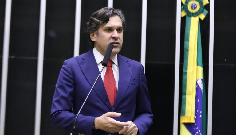 Câmara aprova projeto que cria a Estratégia Nacional de Saúde; acompanhe – Notícias