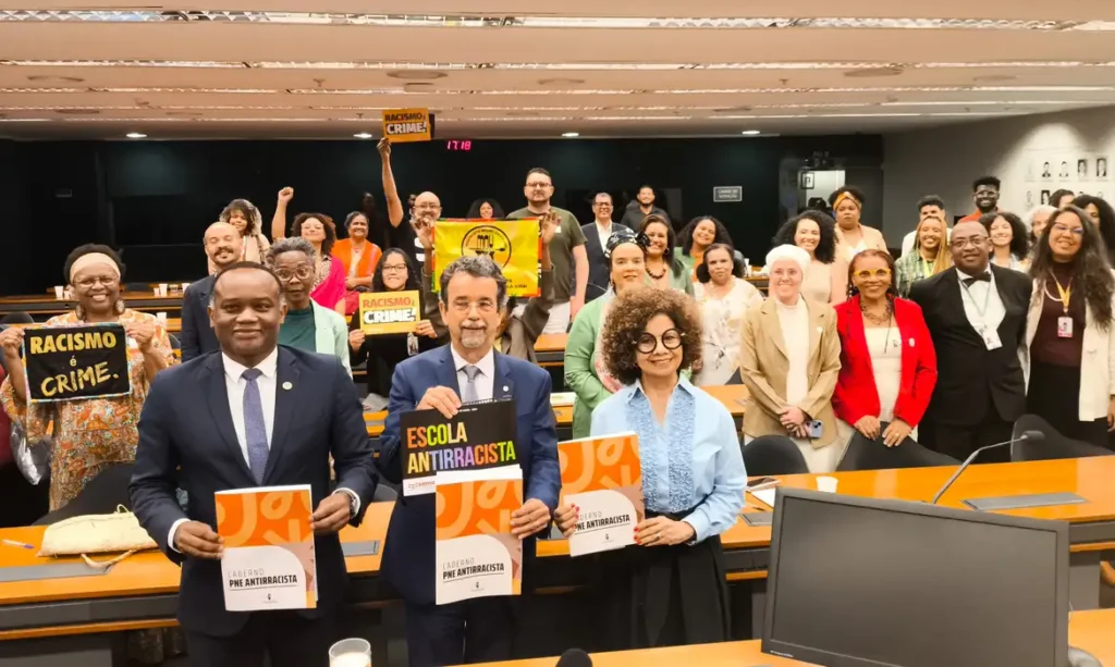 Câmara recebe mais de 400 propostas antirracistas para o novo Plano Nacional de Educação - Notícias