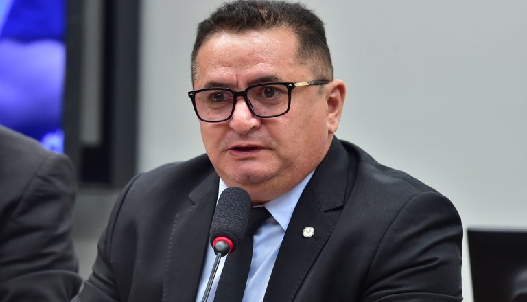 Comissão aprova projeto que cria vestibular especial para ingresso de pessoa idosa em universidade – Notícias
