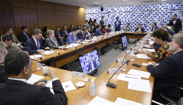 Congresso dará colaboração para trazer mais eficiência à administração pública, diz Motta – Notícias