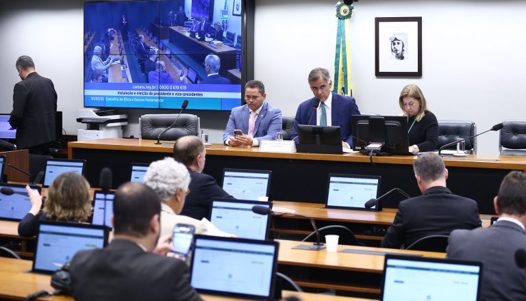 Conselho de Ética se reúne nesta terça para instaurar processo contra Gilvan da Federal – Notícias