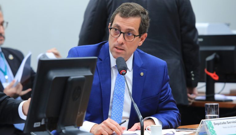 Deputado apresenta relatório preliminar da Lei de Diretrizes Orçamentárias de 2026 – Notícias