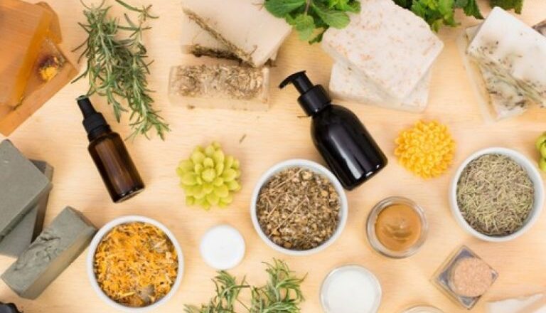 Entra em vigor lei que isenta cosméticos e perfumes artesanais de registro na Anvisa – Notícias