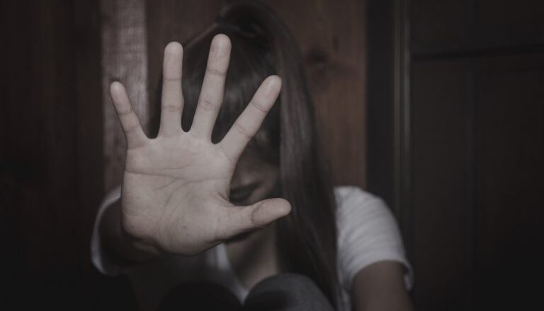 Nova lei acaba com atenuante de idade para crimes sexuais contra mulheres – Notícias