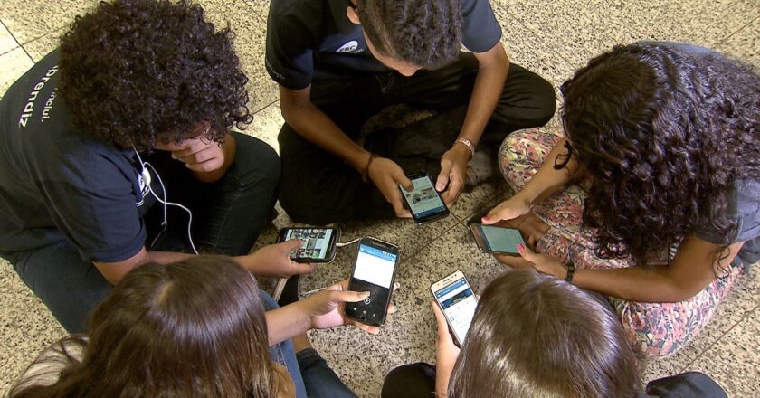 CCJ do Senado aprova projeto que protege crianças em ambiente virtual