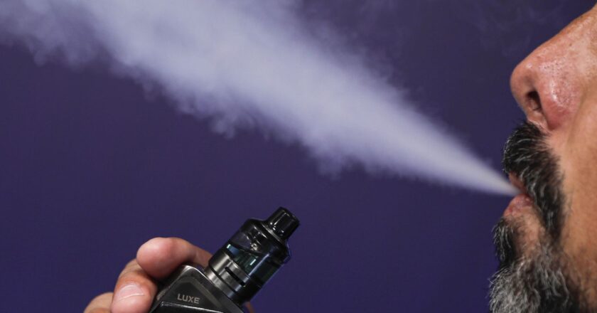 Anvisa publica resolução que proíbe cigarro eletrônico no Brasil